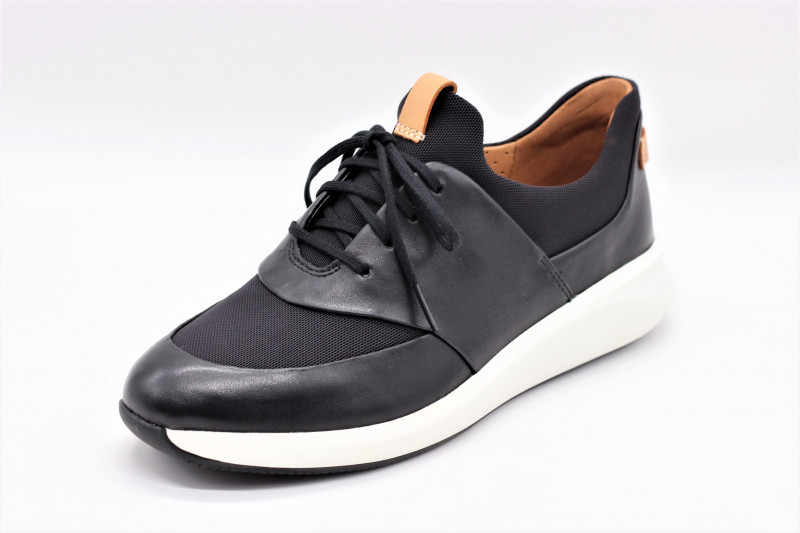 clarks un rio tie lace trainer