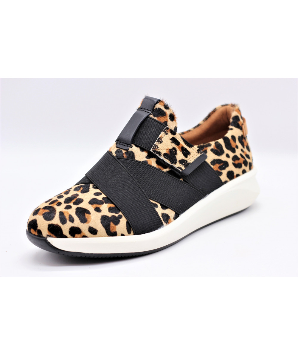 clarks un rio strap leopard