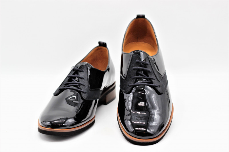 derby cuir vernis femme