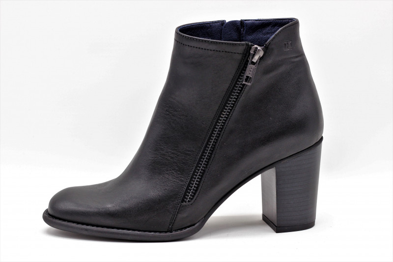 bottines a talon en cuir