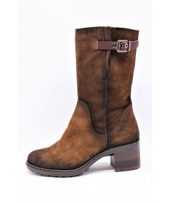 PAULA URBAN 8929