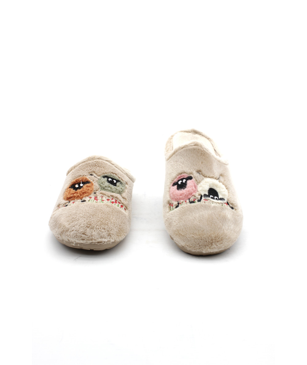 chaussons/pantoufles La Vague Genie beige taille 35 étiquetés à 37€ (vo