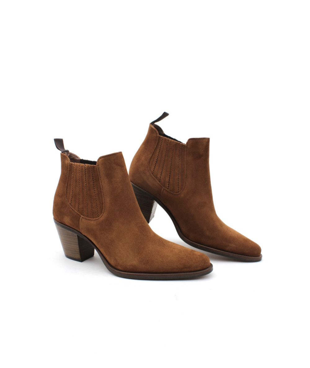boots tiag