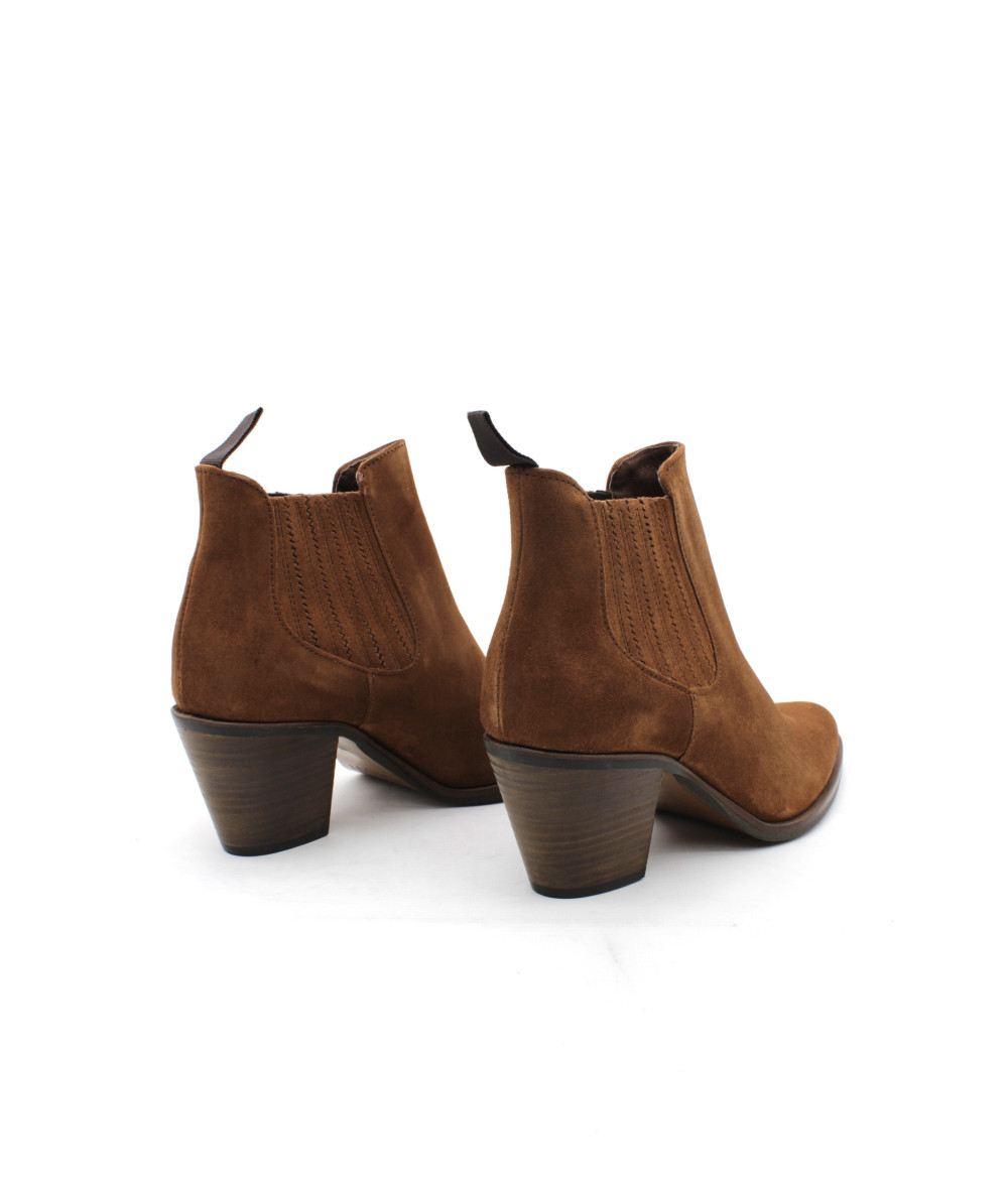 boots tiag