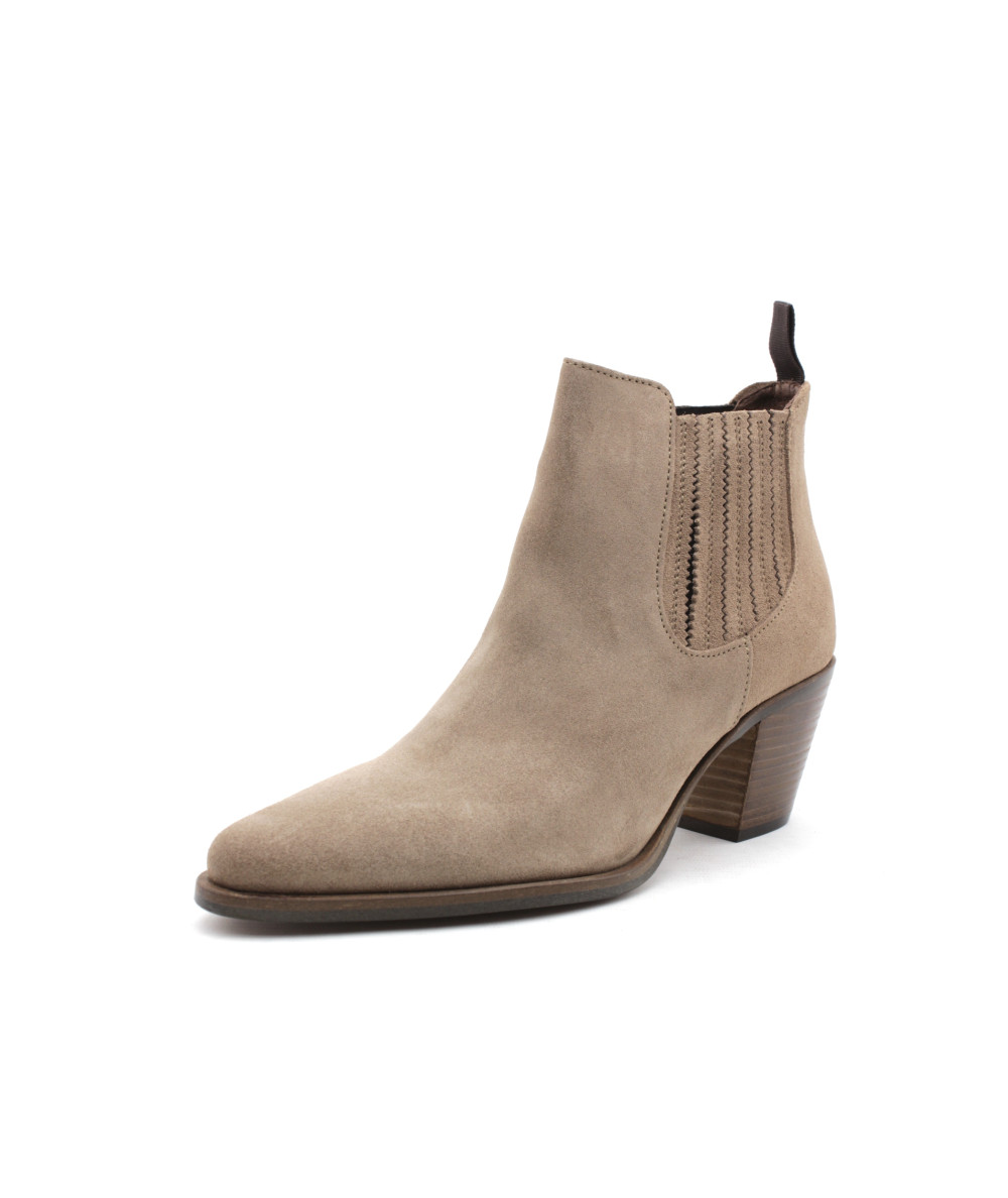 boots tiag